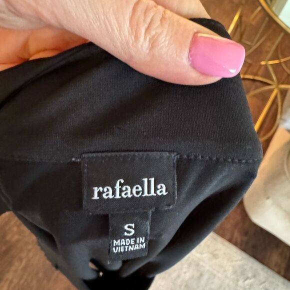 Black Rafaella size small tank - Picture 4 of 4
